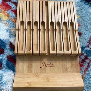 Knife organizer